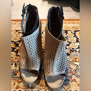 Schuler & Sons Tan and Black Women's Peep-Toe Bootie Wedges-9